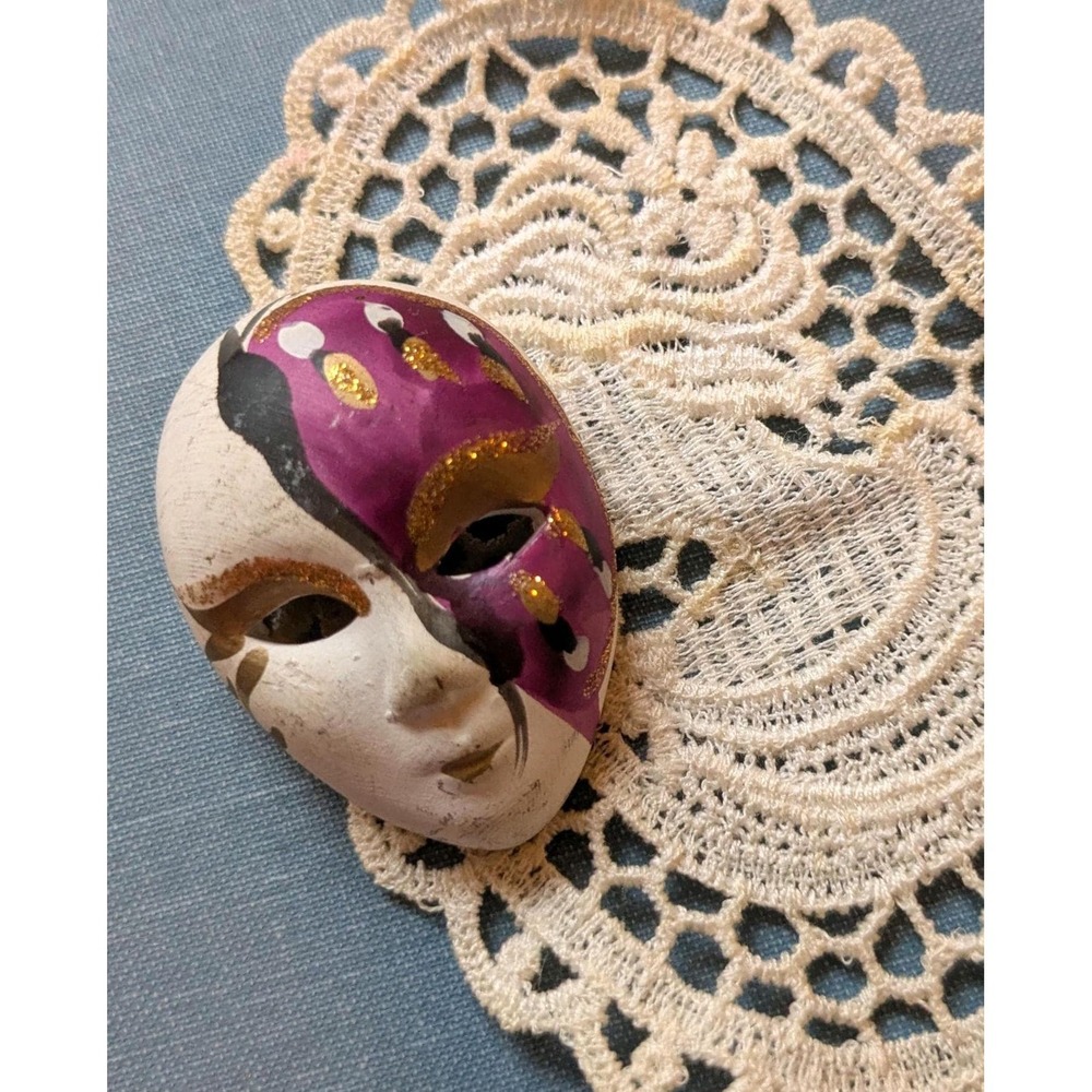 Vintage Venetian‎ Mask Brooch, Carnival Mask Pin, Theater Jewelry